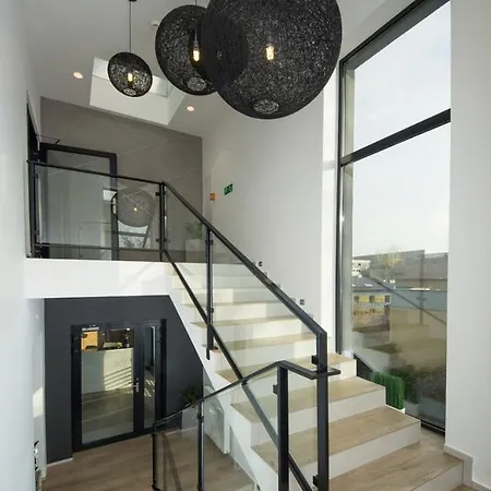 Aparthotel D20 3*